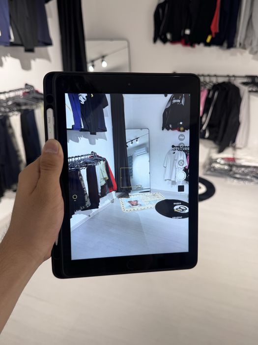 iPad 2018 / 128GB СРОЧНО