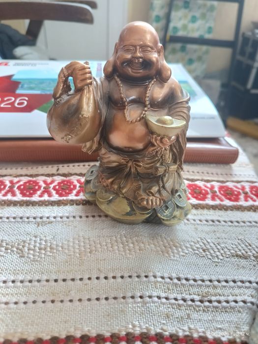 Буда статуеткааа