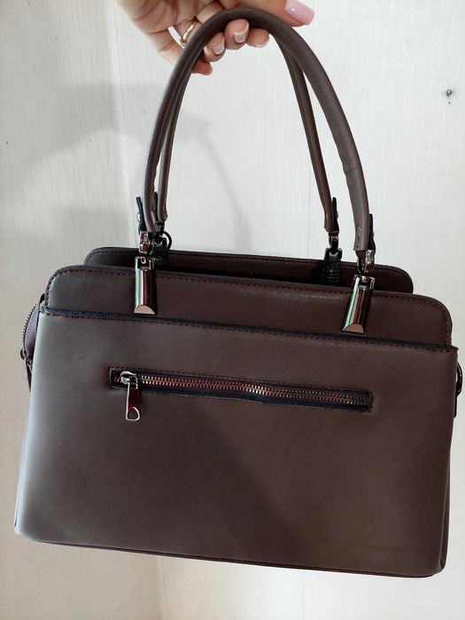 Продавам дамски чанти