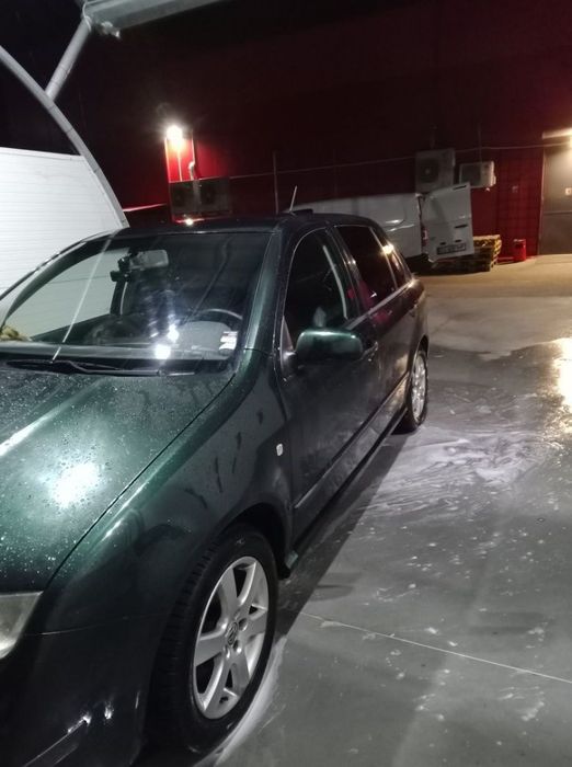 Skoda Fabia 2005 – 1.2 benzină + GPL – pornește la sfert – PREȚ MIC
