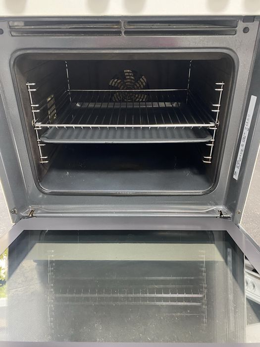 Свободностояща печка VOSS Electrolux