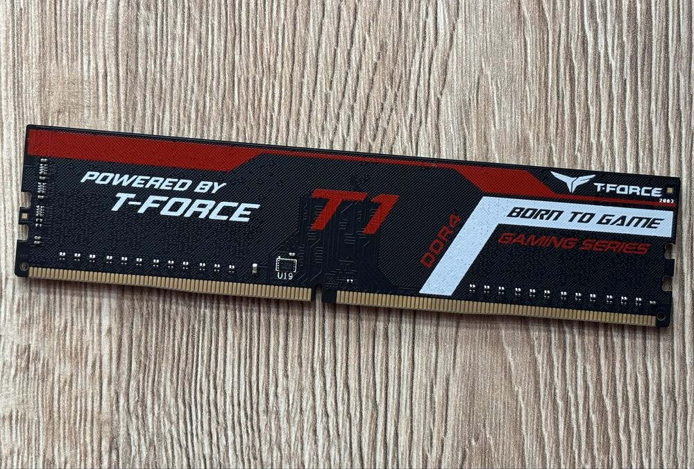 Продавам RAM T-Force Gaming DDR4 - 8GB