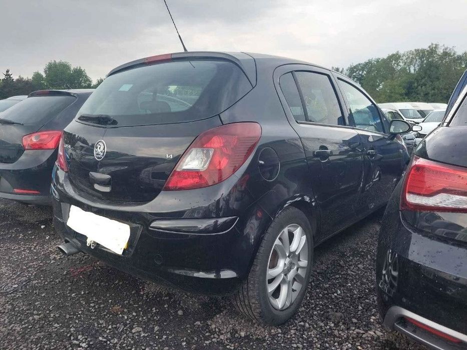 Far stanga Opel Corsa D 2009 HATCHBACK 1.4 i Z14XEP