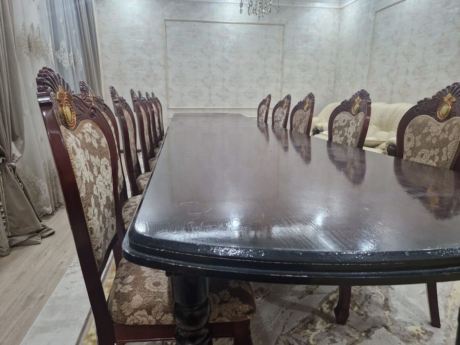 Стол стулья б/у в хорошем состоянии