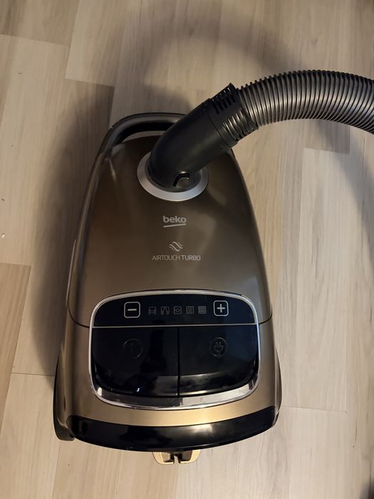 Vand aspirator in stare foarte buna