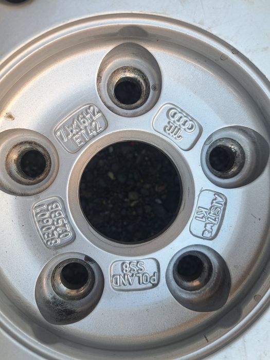 Продавам джанта с гума 205/55/16