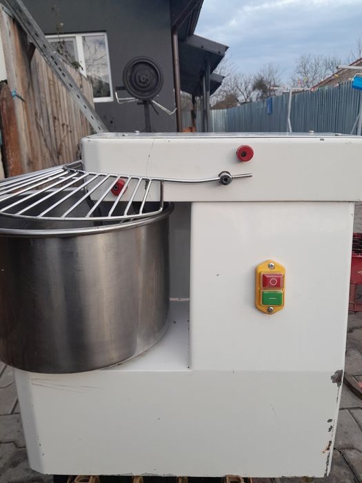 Malaxor 220v pt aluat