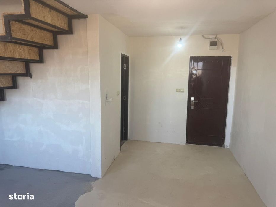 Ap. 2 cam, Decomandat, semi renovat, Sângeorgiu de Mureș zona Apollo — fotografia 3