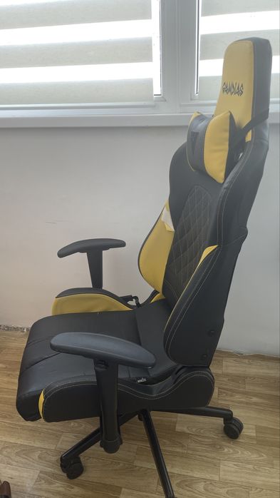 Игровое кресло Gamdias