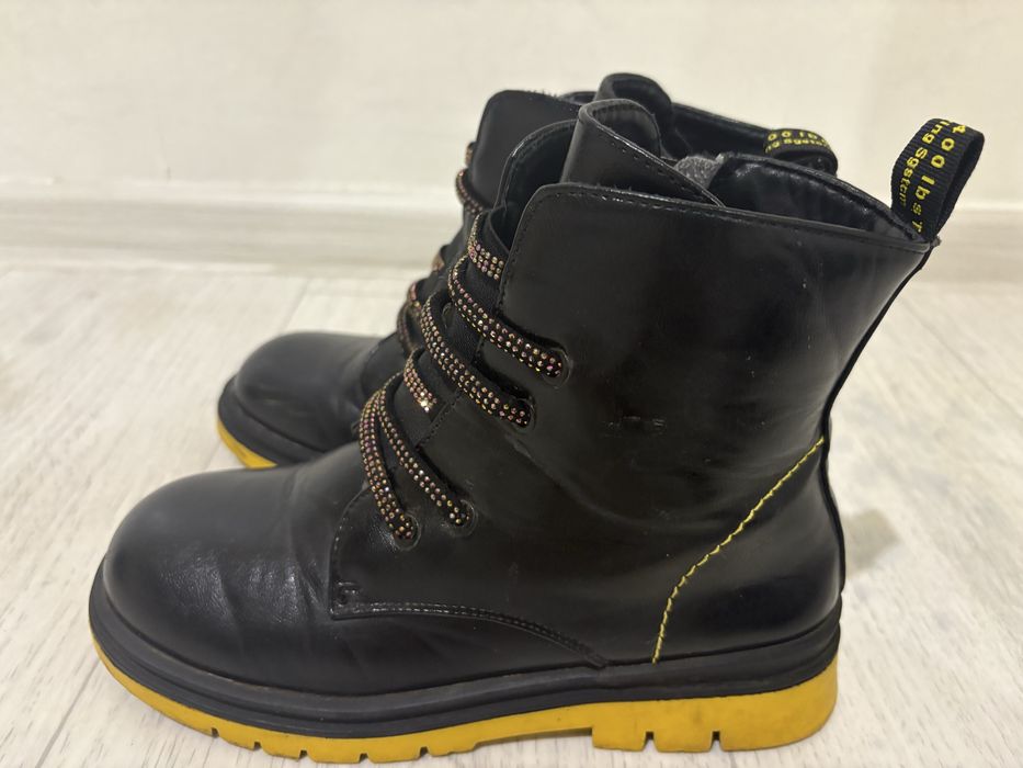 Осенние ботинки на девочку р.35