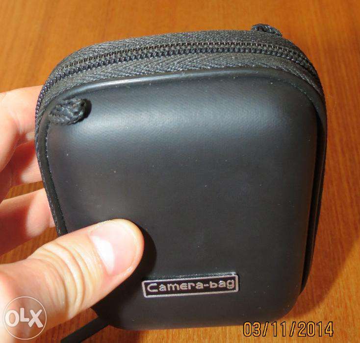 Чехол для цифровой фотокамеры.