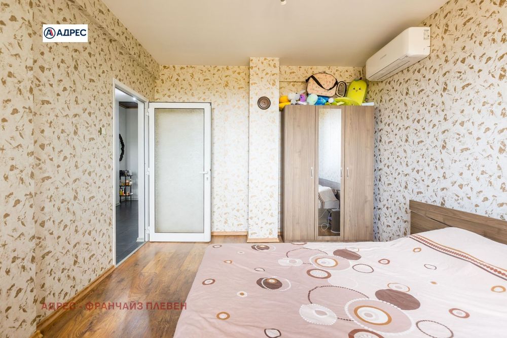 Продава се Къща в с. Брестовец, Област Плевен - 206 кв.м за 947 €/кв.м - Снимка #9