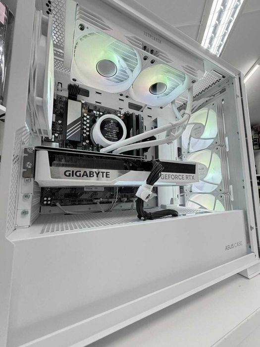 PC Ryzen™ 7 9800X3D, RAM 32GB 6000, RTX 5070Ti, SSD 1TB ,Garantie,TVA!