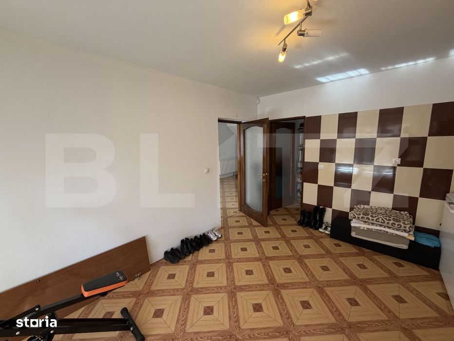 Casa de vanzare in suprafat de 180 mp cu 800 mp teren, loc. Surduc