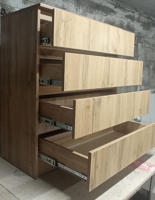 Камод для спалньи