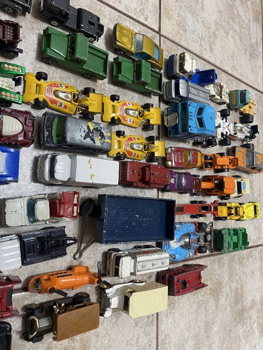 Стари/ретро метални колички