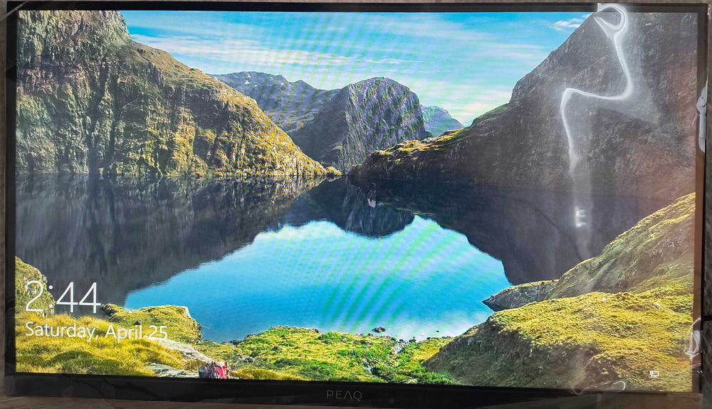 Монитор LED PEAQ PMO S225-VFC 22