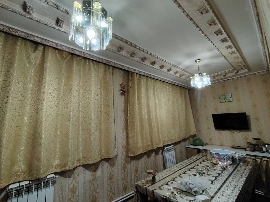 Продаю  5 комнатную кравтиру  со всеми удобствами