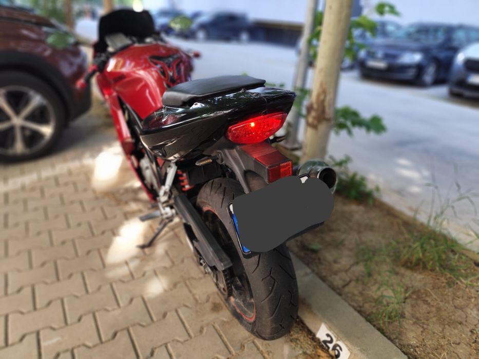 Vând  Hyosung GT 650 R sau schimb cu ATV sau Logan 1.5 model 2007