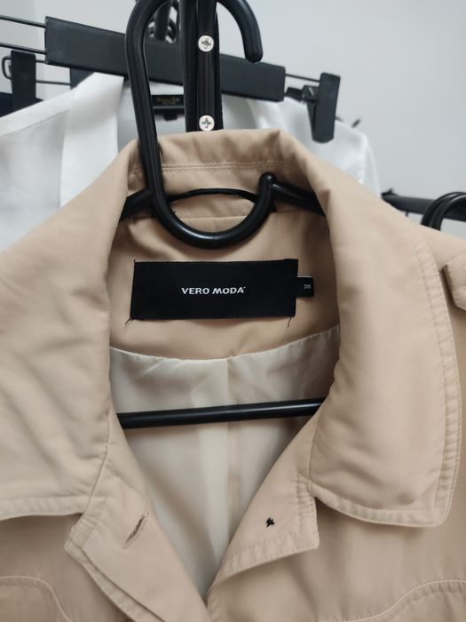 Продается осенняя куртка