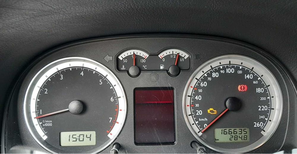 VOLKSWAGEN Golf 2003 — imagine 4