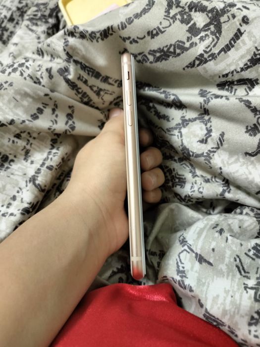 Айфон 8  50.000 тг