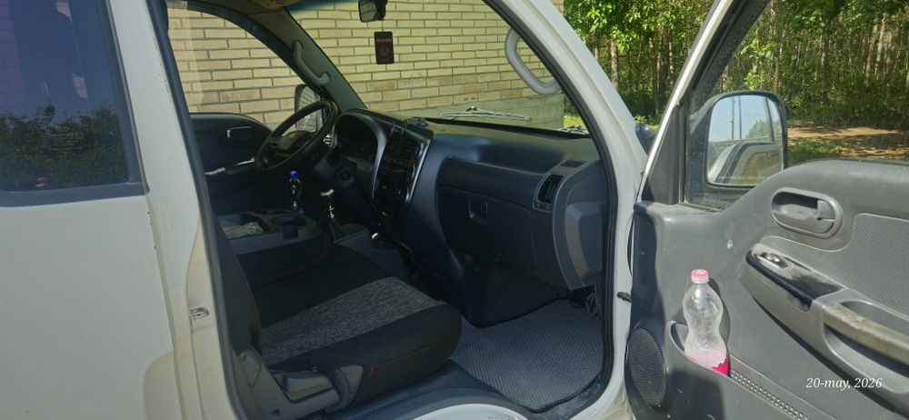 Kia bongo yili 2013