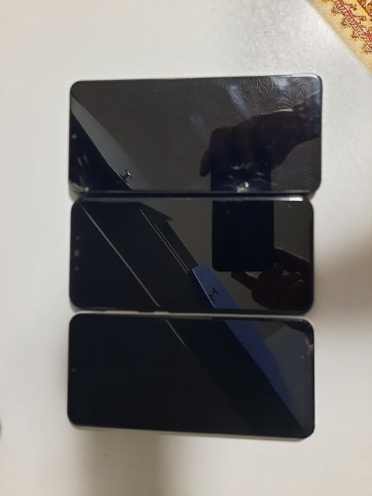 Продам телефоны на запчасти