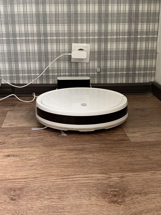 Робот-пылесос xiaomi vacuum E10
