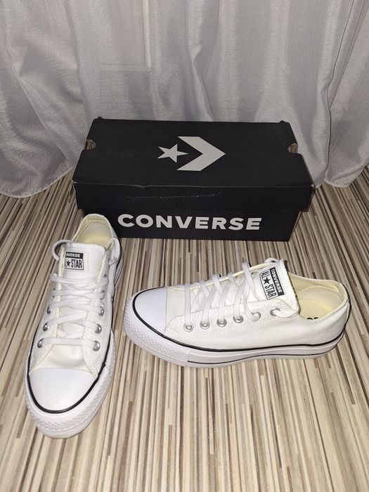 Converse originali marime 38 (uk5,5) ca noi.
