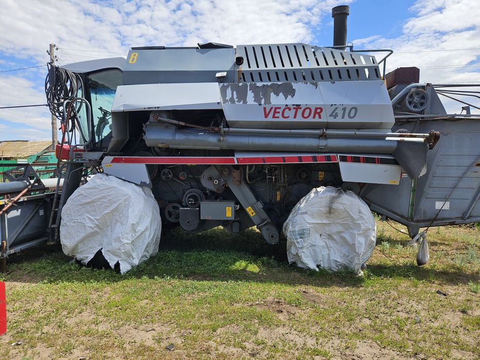 Комбаин Вектор 410