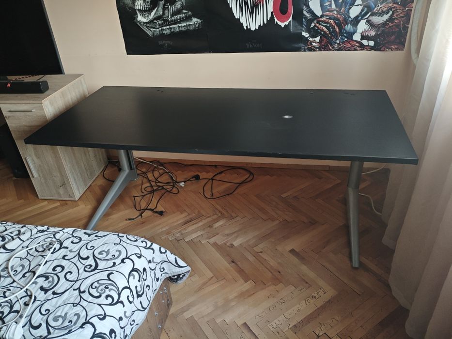 Голямо офис бюро 180x80 с регулируема ширина