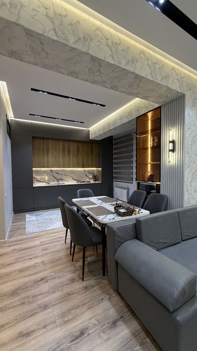 Сдаётся в аренду люкс хай тек квартира! В центре города!