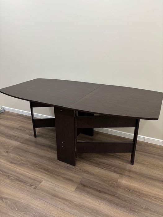 Продам стол- книжку