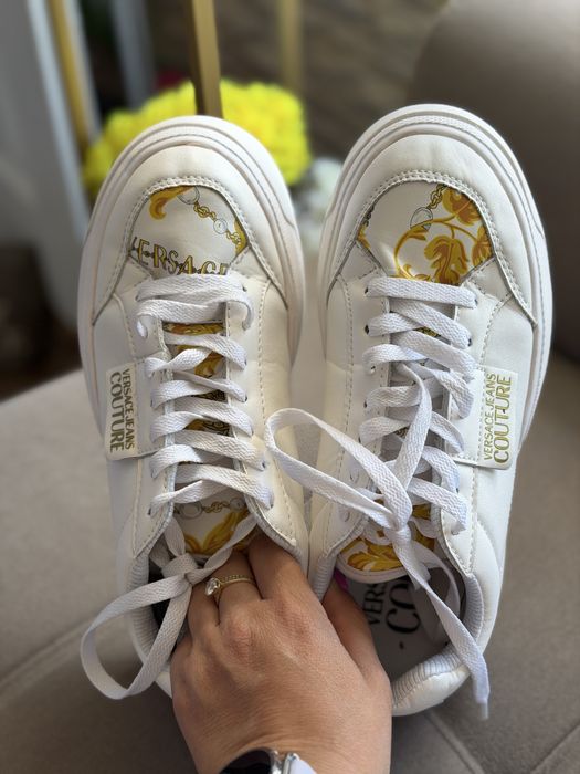 Продавам сникърси Versace Jeans Couture