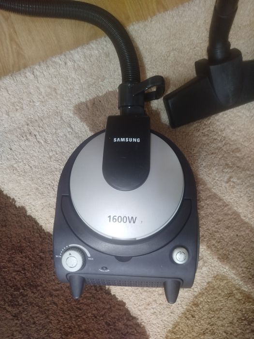 Aspirator Samsung 1600W, sac textil