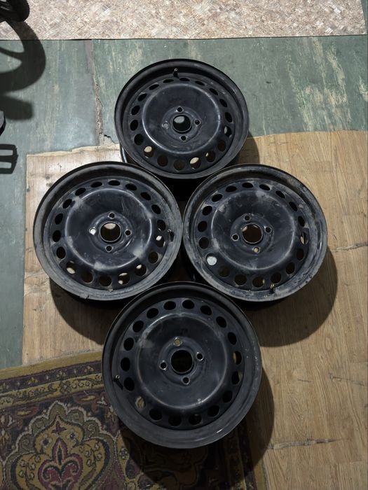 Продается диски R15 4х100