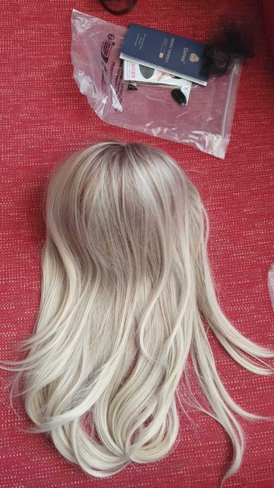 Peruca blonda  dreapta degrade -60 cm