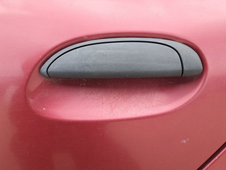 Maner usa stanga spate Renault Clio 2 [Fabr 1998-2004] ROSU