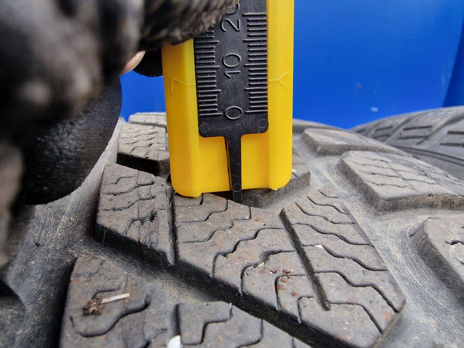 Anvelope 215/55R17 marca Pirelli, M+S, 6.5 mm