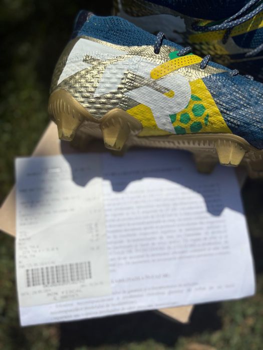 Ghete fotbal Puma, marimea 39.