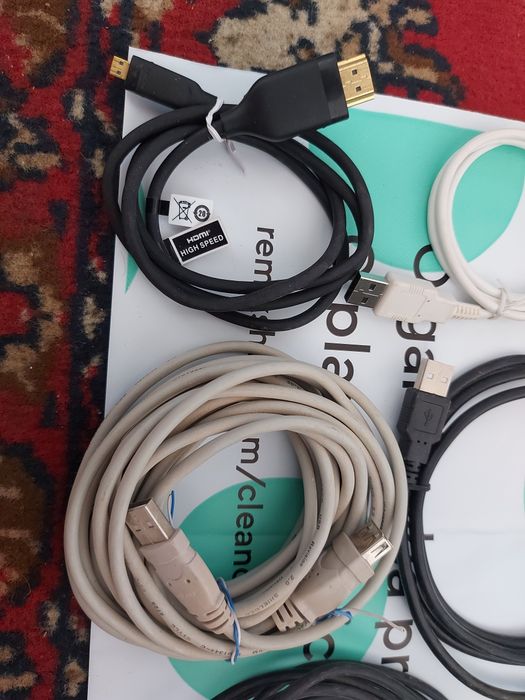 Cabluri hdmi și usb