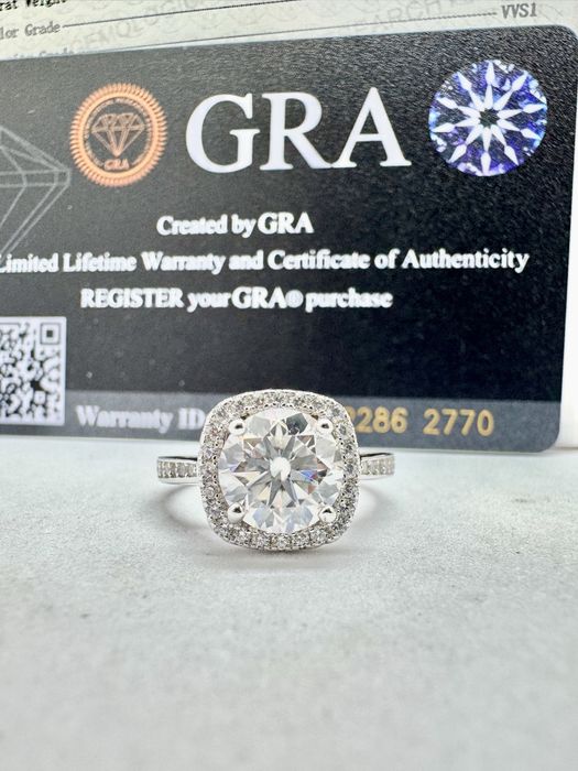 Сребърен пръстен с мойсанит (Диамант) 2 карата