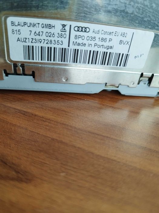Оригинално радио за Audi
