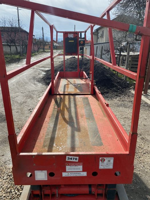 Вишка 8 метров Haulotte compact 8 с нови акумулатори и зарядно.