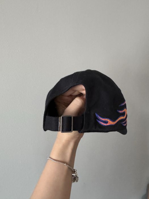 Шапка с козирка Nike flame sportswear club с пламъци y2k стил