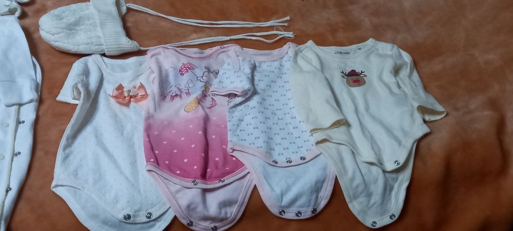 Вещи для новорожденного бодики