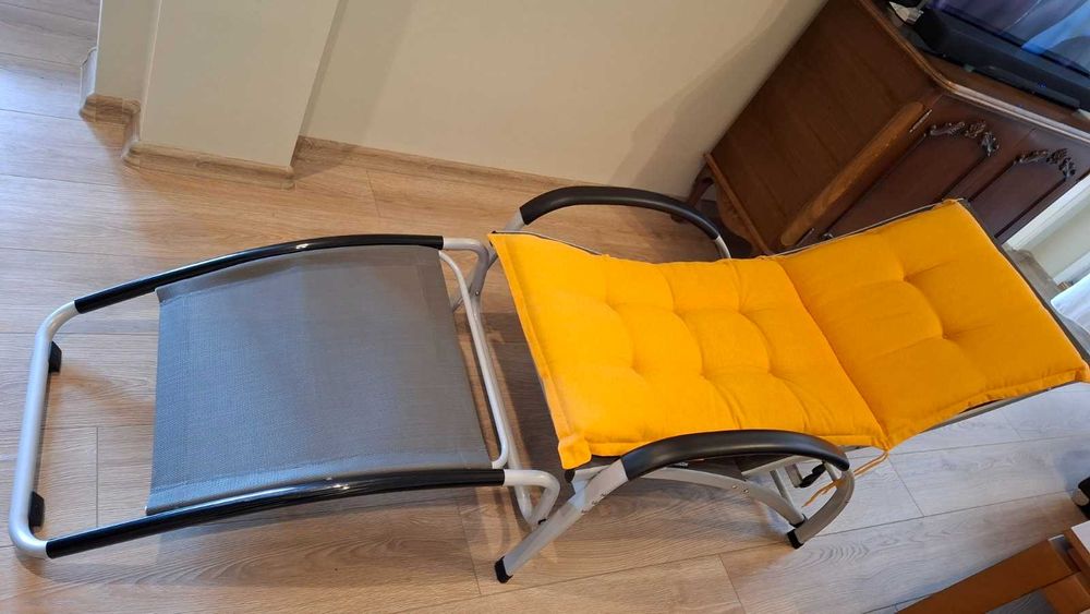 Люлеещ стол-шезлонг