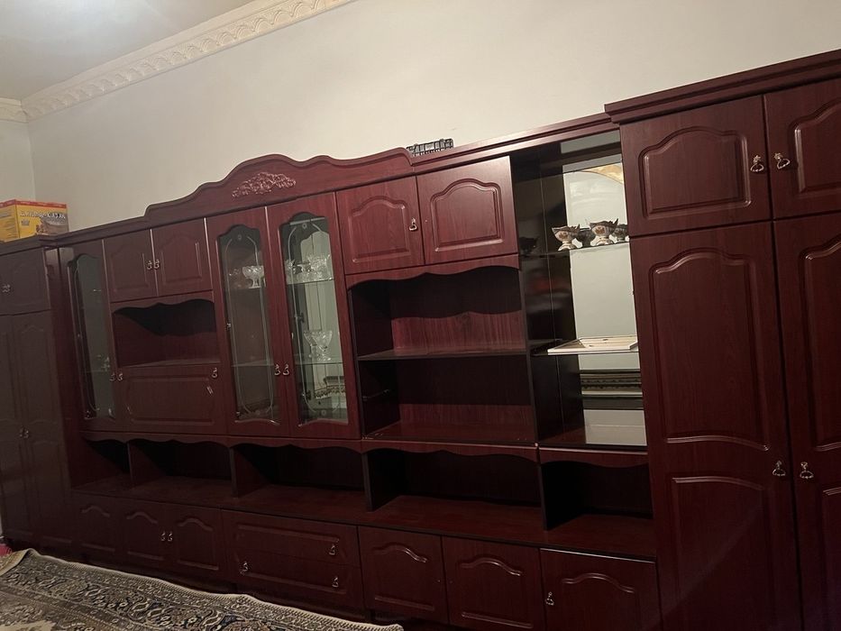 Стенка в гостиную