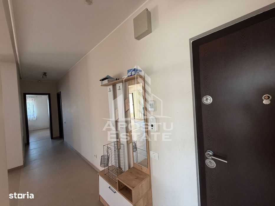 Apartament cu 3 camere de vânzare ,terasă mare, Dumbravita